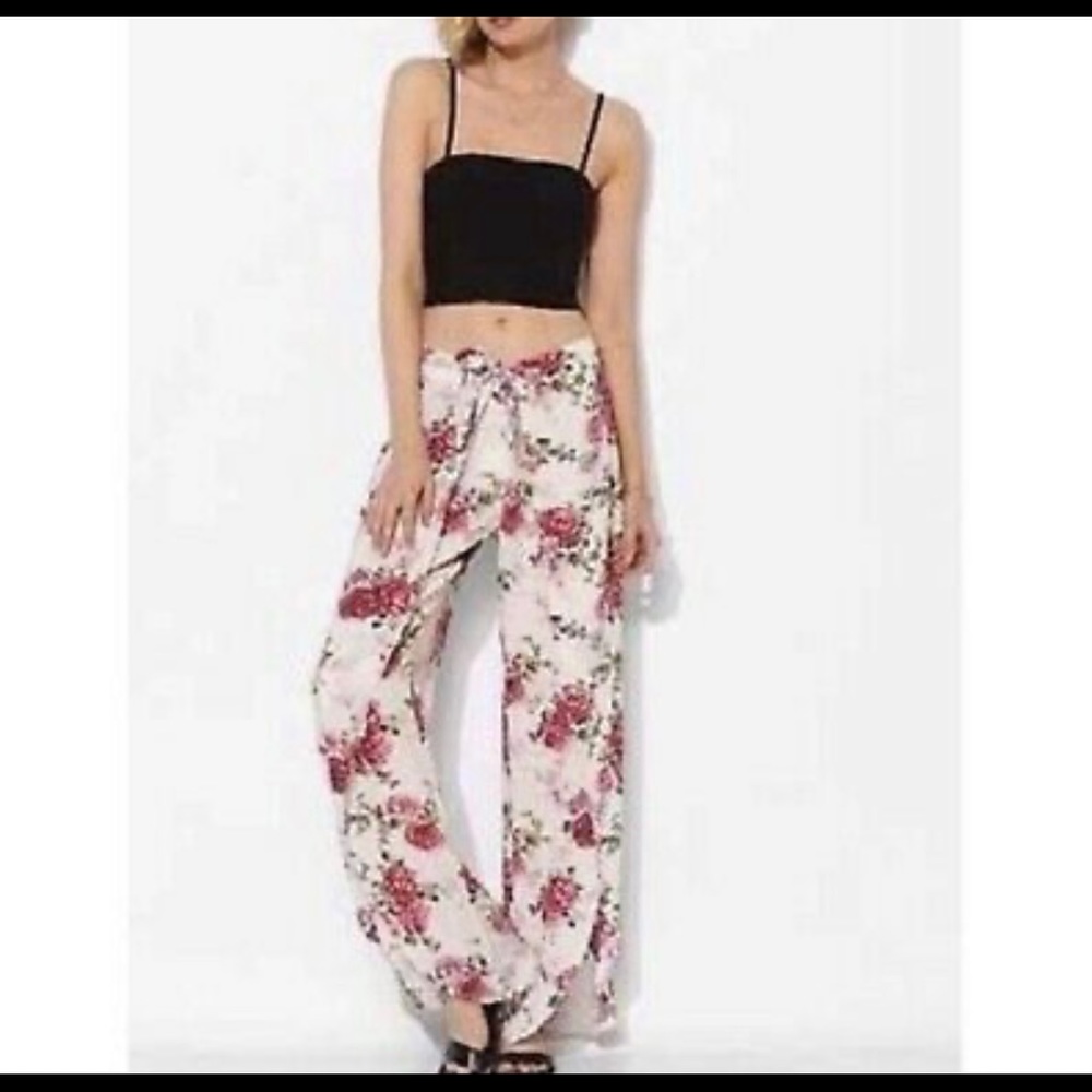 Urban Outfitters Pins and Needles Beach Pants